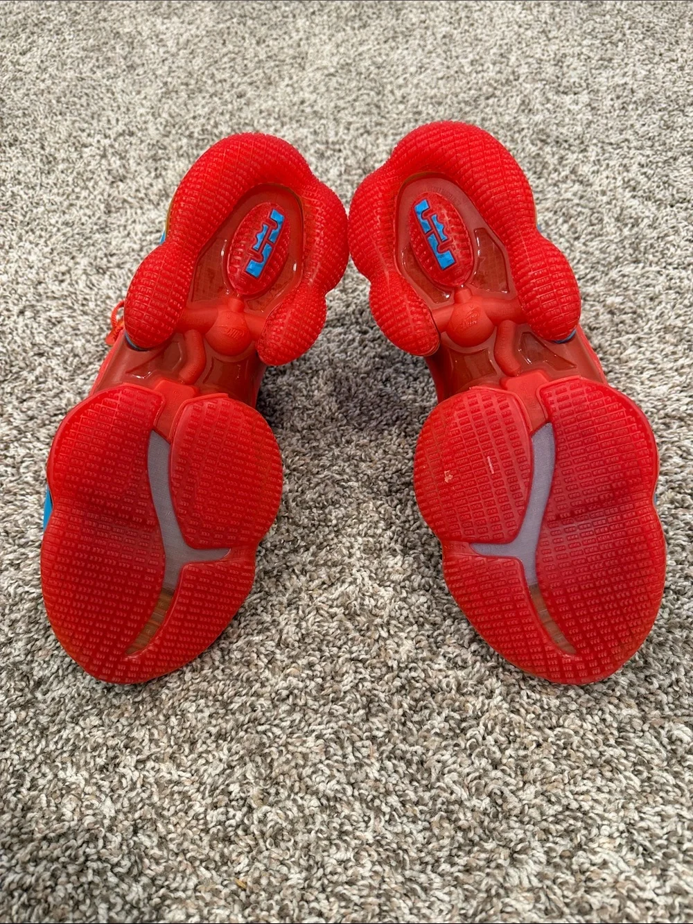 Nike LeBron 19 Tune Squad